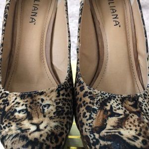 Liliana Carissa Platform Tiger Pumps Size 11